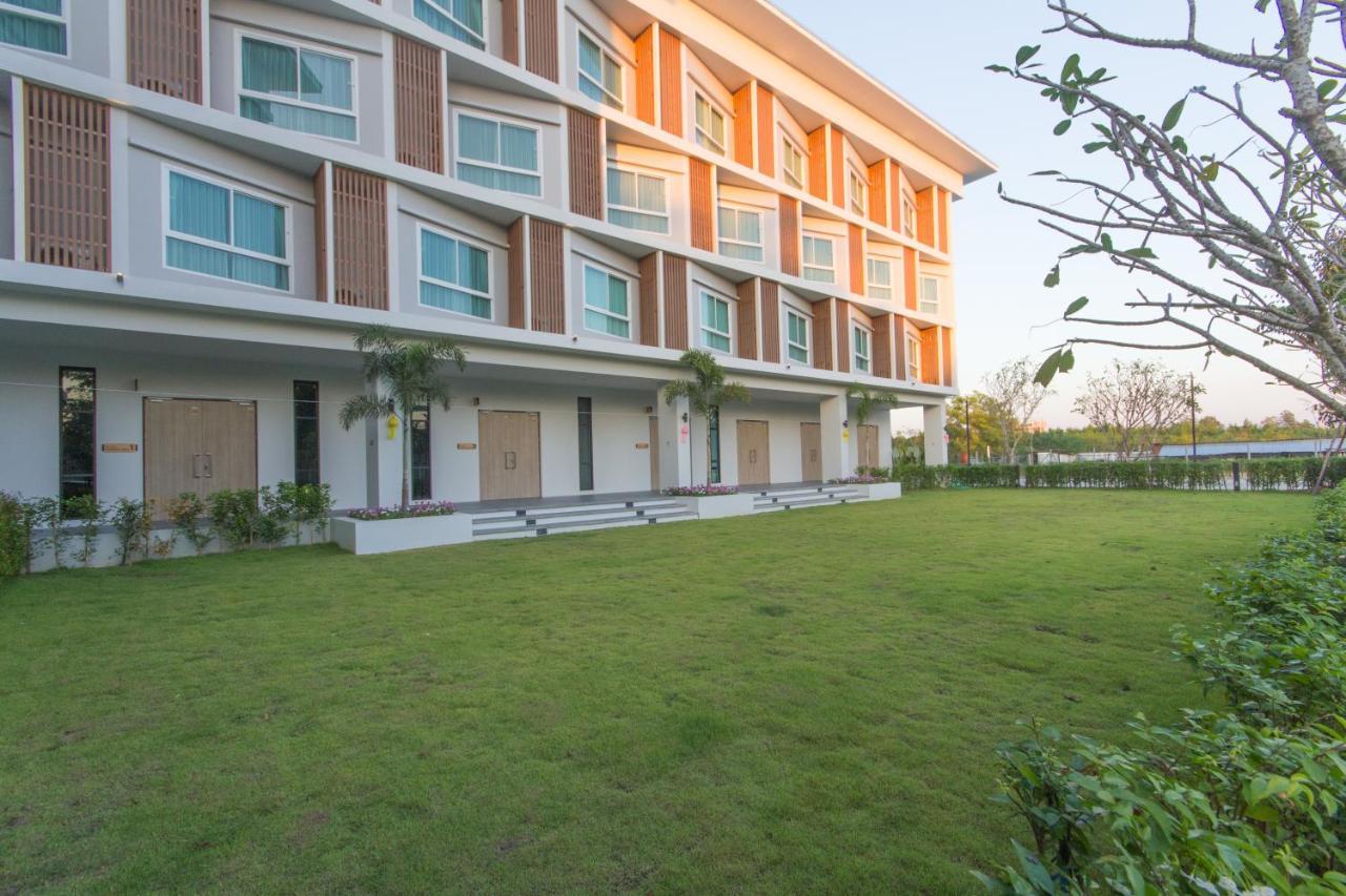 Donchan Grand Hotel Τσιάνγκ Μάι Εξωτερικό φωτογραφία