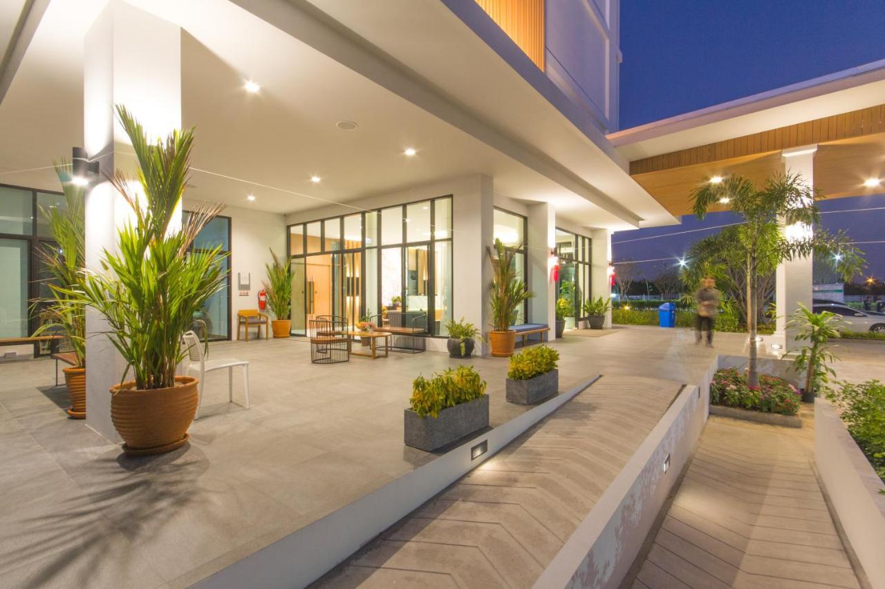 Donchan Grand Hotel Τσιάνγκ Μάι Εξωτερικό φωτογραφία